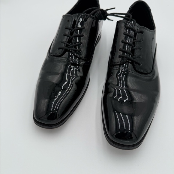 florsheim black dress shoes Work Men's Coronis Steel Toe Slip On Oxford Shoe, Blind eyelets. Florsheim Midtown Almond Cap Toe
